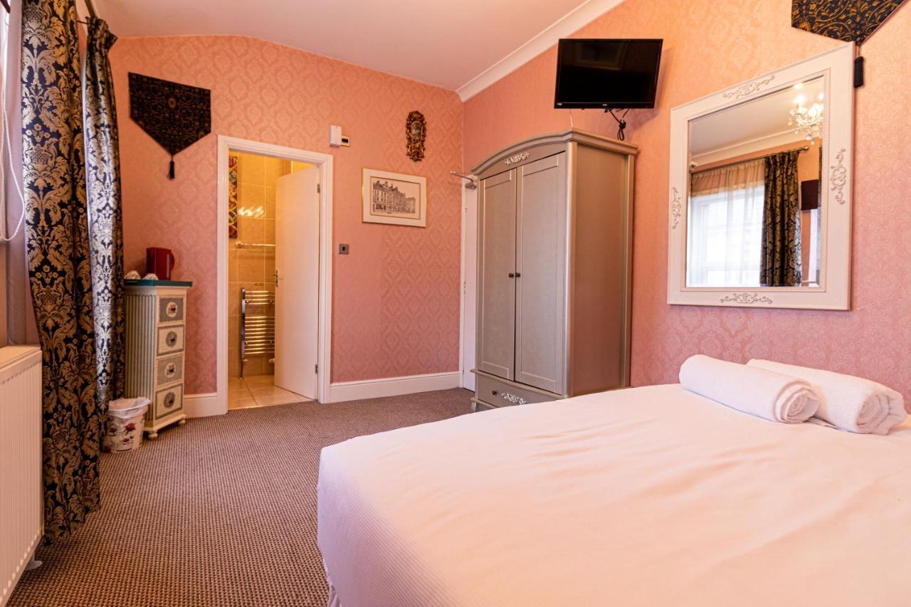 Rouge 4* Blackpool