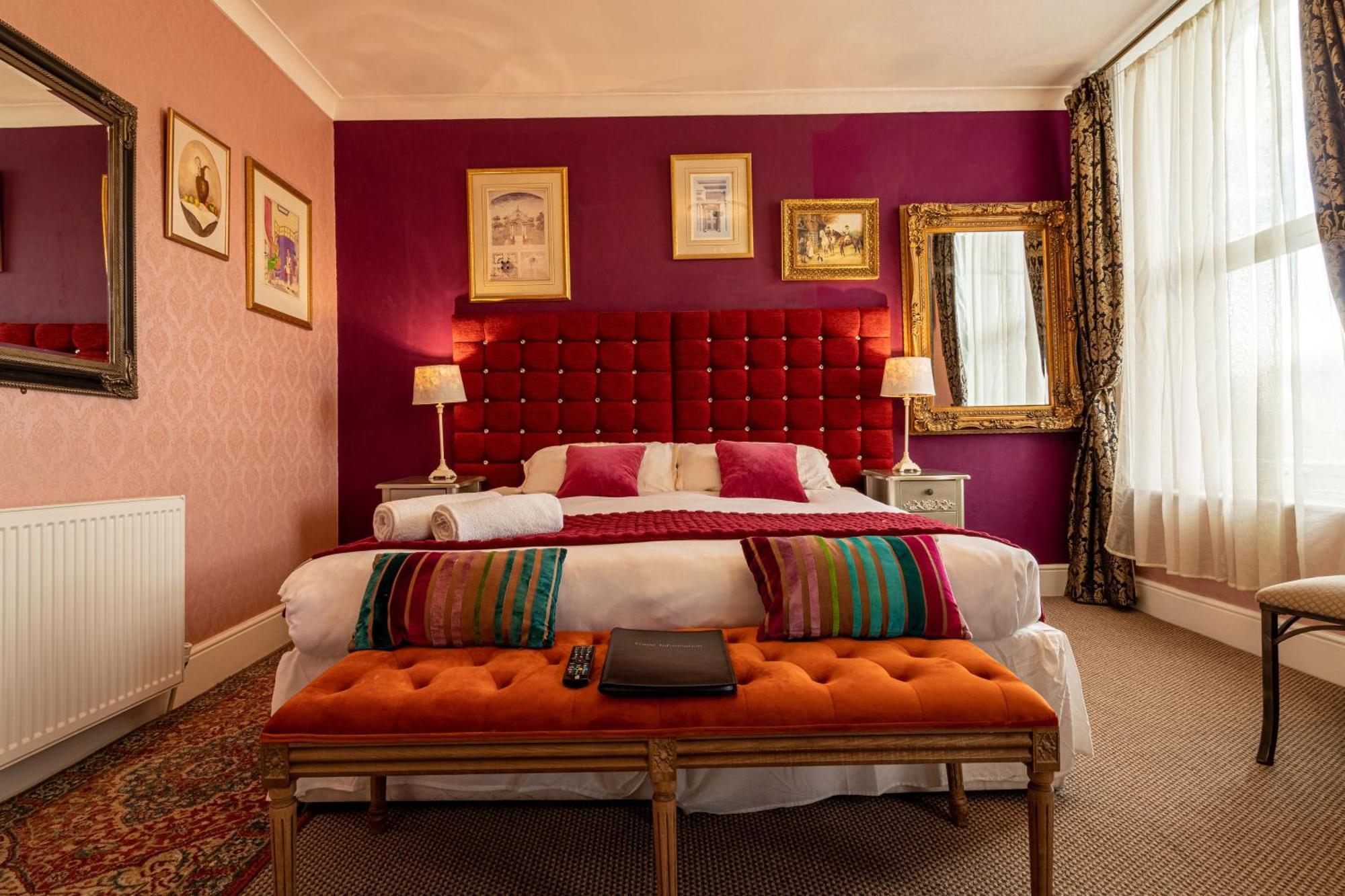 Rouge Hotel